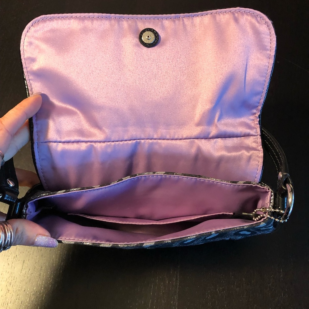 Coach purse - Picture 2 of 3